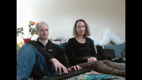 Snapshot of mrs_velvet_vixen_and_mr_stud chatting on December 3, 2024, 8:38 am Mrs Velvet Vixen online show from December 3, 2024, 8:38 am