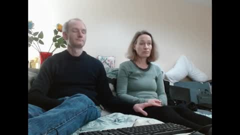 Snapshot of mrs_velvet_vixen_and_mr_stud chatting on December 4, 2024, 1:42 pm Mrs Velvet Vixen online show from December 4, 2024, 1:42 pm