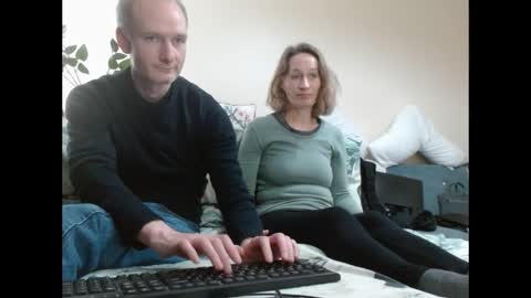 Snapshot of mrs_velvet_vixen_and_mr_stud chatting on December 4, 2024, 4:49 pm Mrs Velvet Vixen online show from December 4, 2024, 4:49 pm