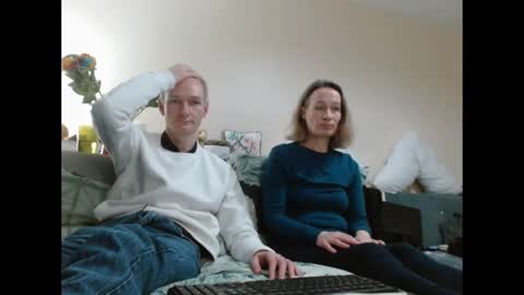 Snapshot of mrs_velvet_vixen_and_mr_stud chatting on December 6, 2024, 11:44 am Mrs Velvet Vixen online show from December 6, 2024, 11:44 am