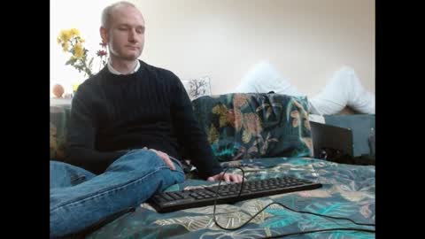 Snapshot of mrs_velvet_vixen_and_mr_stud chatting on January 21, 2025, 8:41 am Mrs Velvet Vixen online show from January 21, 2025, 8:41 am