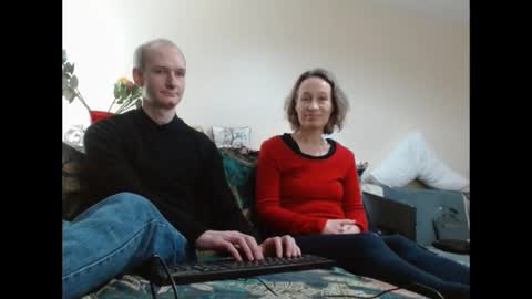 Snapshot of mrs_velvet_vixen_and_mr_stud chatting on January 30, 2025, 8:32 am Mrs Velvet Vixen online show from January 30, 2025, 8:32 am