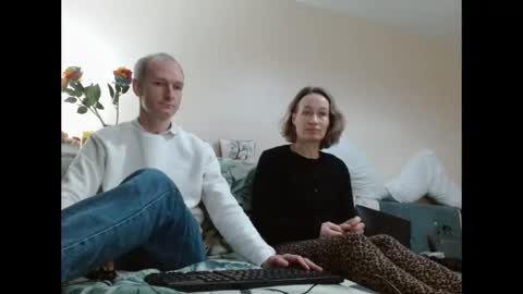 Snapshot of mrs_velvet_vixen_and_mr_stud chatting on February 6, 2025, 8:29 am Mrs Velvet Vixen online show from February 6, 2025, 8:29 am