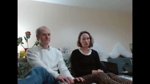 Snapshot of mrs_velvet_vixen_and_mr_stud chatting on February 6, 2025, 11:32 am Mrs Velvet Vixen online show from February 6, 2025, 11:32 am