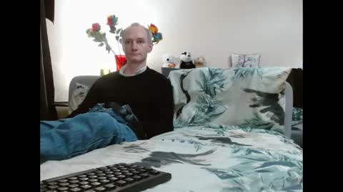 Snapshot of mrs_velvet_vixen_and_mr_stud chatting on February 20, 2025, 2:46 pm Mrs Velvet Vixen online show from February 20, 2025, 2:46 pm