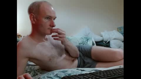 Snapshot of mrs_velvet_vixen_and_mr_stud chatting on November 5, 2025, 8:25 am Mrs Velvet Vixen online show from November 5, 2025, 8:25 am