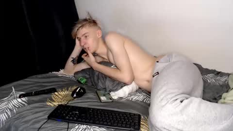 Snapshot of mrsexycum4u chatting on December 10, 2024, 3:12 pm Adam online show from December 10, 2024, 3:12 pm