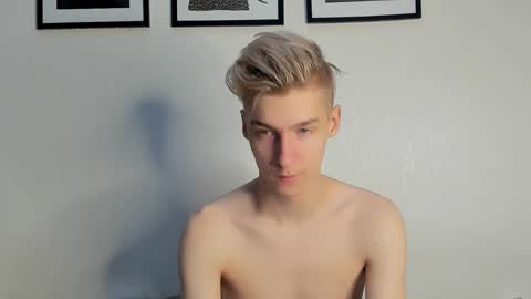Snapshot of mrsexycum4u chatting on December 18, 2024, 6:35 pm Adam online show from December 18, 2024, 6:35 pm