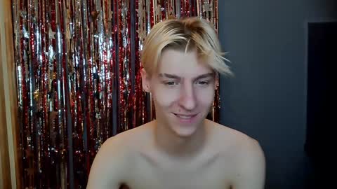 Snapshot of mrsexycum4u chatting on December 30, 2024, 11:26 am Adam online show from December 30, 2024, 11:26 am