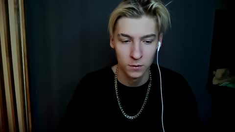 Snapshot of mrsexycum4u chatting on January 2, 2025, 3:58 am Adam online show from January 2, 2025, 3:58 am