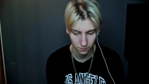 Snapshot of mrsexycum4u chatting on January 5, 2025, 6:13 am Adam online show from January 5, 2025, 6:13 am