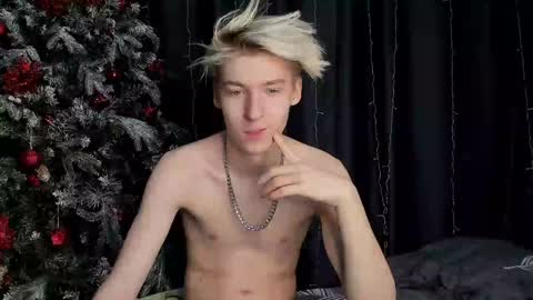 Snapshot of mrsexycum4u chatting on January 24, 2025, 6:35 pm Adam online show from January 24, 2025, 6:35 pm
