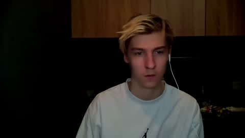 Snapshot of mrsexycum4u chatting on February 1, 2025, 3:52 am Adam online show from February 1, 2025, 3:52 am