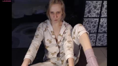 Snapshot of mrsluck chatting on February 8, 2025, 6:22 am Sasha online show from February 8, 2025, 6:22 am