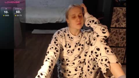 Snapshot of mrsluck chatting on February 9, 2025, 5:11 pm Sasha online show from February 9, 2025, 5:11 pm