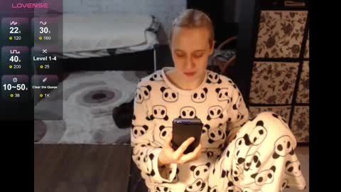 Snapshot of mrsluck chatting on February 23, 2025, 7:07 pm Sasha online show from February 23, 2025, 7:07 pm