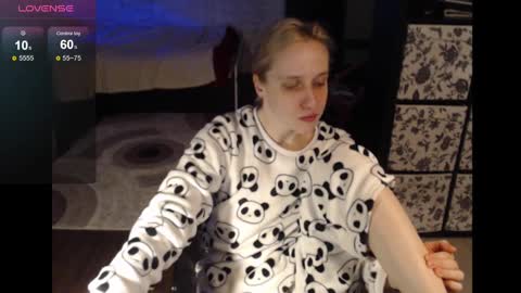 Snapshot of mrsluck chatting on March 3, 2025, 3:30 am Sasha online show from March 3, 2025, 3:30 am