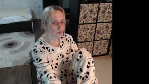 Snapshot of mrsluck chatting on March 28, 2026, 6:40 pm Sasha online show from March 28, 2026, 6:40 pm