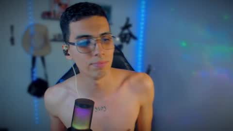 mrtimido12 online show from April 14, 2026, 12:49 am