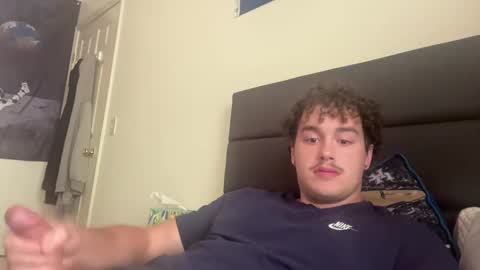 mrween online show from September 21, 2025, 7:37 pm