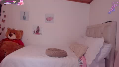 Snapshot of ms_afrodita_ chatting on July 5, 2026, 4:36 pm Tania online show from July 5, 2026, 4:36 pm