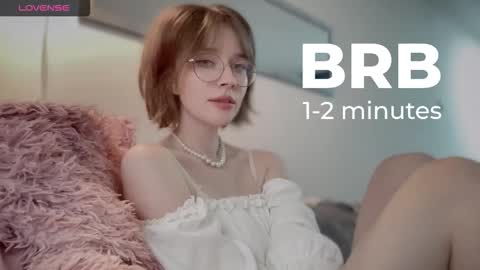 ms_christiana online show from November 3, 2025, 9:59 pm