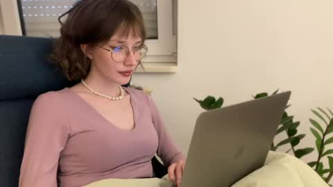 ms_christiana online show from April 30, 2026, 4:57 pm