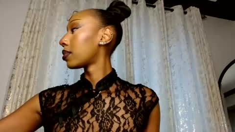ms_crystal online show from June 13, 2026, 2:26 pm