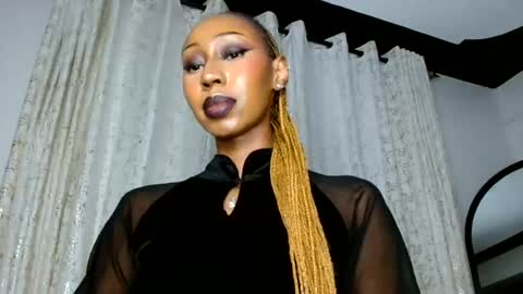 ms_crystal online show from July 27, 2026, 2:18 am