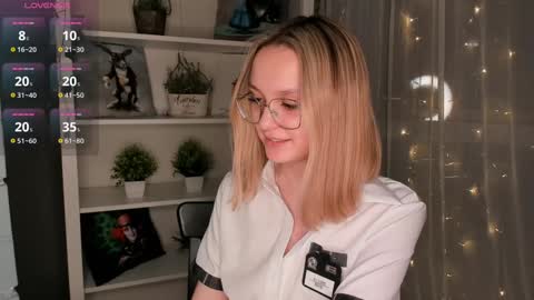Elizabeth online show from February 8, 2025, 9:04 pm