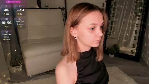Elizabeth online show from March 1, 2025, 7:37 pm