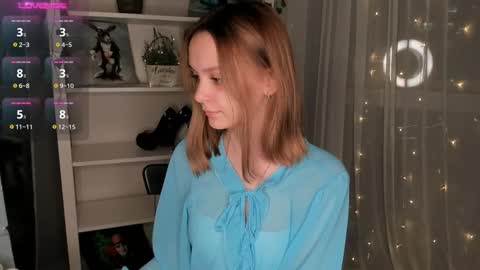 Elizabeth online show from March 6, 2025, 5:54 pm