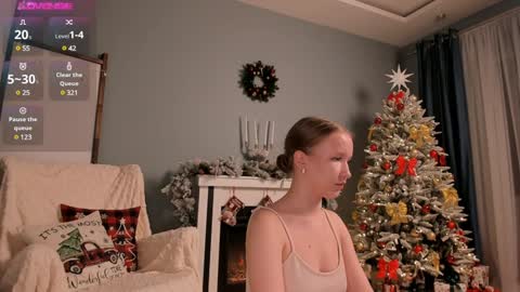 Eva 3 online show from December 13, 2024, 7:53 pm