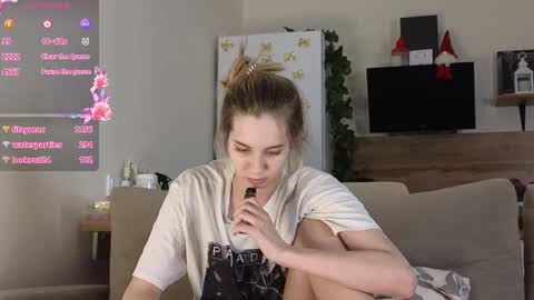 Snapshot of ms_foryou chatting on February 3, 2025, 3:09 am Ms ForYOU online show from February 3, 2025, 3:09 am