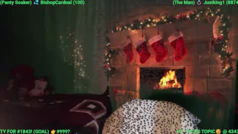 Snapshot of ms_hotnready1 chatting on December 25, 2024, 2:14 am DaPussyFairy online show from December 25, 2024, 2:14 am