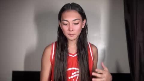 CALL ME KIANA online show from October 10, 2025, 10:25 am