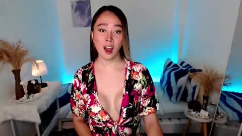 Evon online show from December 23, 2025, 1:14 am