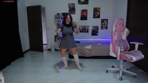 Manuela3 online show from February 19, 2025, 9:47 pm