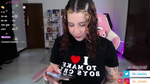 Manuela3 online show from January 8, 2026, 8:55 pm