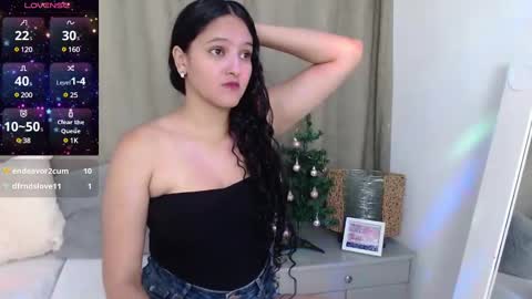 Snapshot of ms_valentina_01 chatting on December 19, 2024, 4:02 am Valentina online show from December 19, 2024, 4:02 am