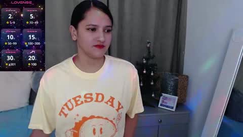 Snapshot of ms_valentina_01 chatting on December 27, 2024, 11:53 pm Valentina online show from December 27, 2024, 11:53 pm