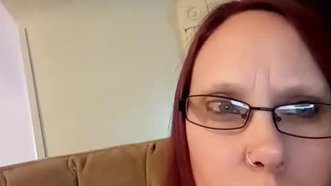 Snapshot of msalls1124 chatting on January 7, 2026, 10:56 pm melissa online show from January 7, 2026, 10:56 pm