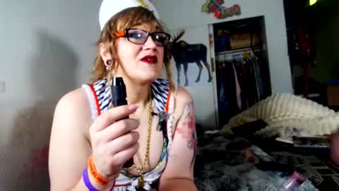 Snapshot of mscuntyluxxe chatting on August 2, 2026, 4:11 am Cunty Luxxe online show from August 2, 2026, 4:11 am