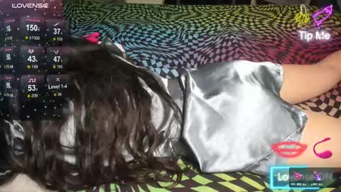 MsHebisBox online show from January 24, 2025, 2:51 pm