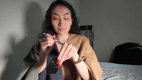 MsHebisBox online show from March 5, 2025, 6:01 pm