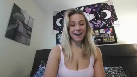 msmariesummers online show from January 22, 2025, 2:35 pm
