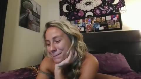 msmariesummers online show from September 16, 2025, 12:22 am