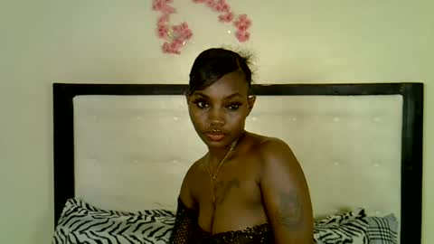 Snapshot of msred_xoxo chatting on August 4, 2026, 2:37 am msred_xoxo online show from August 4, 2026, 2:37 am