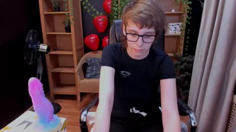 Snapshot of msrkestvel chatting on March 8, 2025, 3:06 am msrkestvel online show from March 8, 2025, 3:06 am