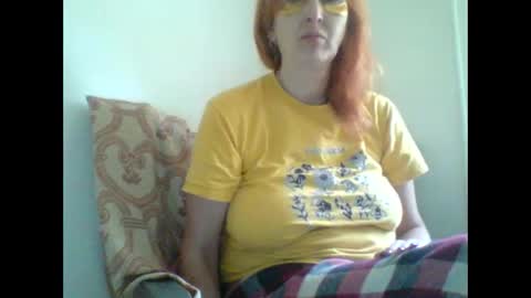 Mss Angela online show from October 28, 2025, 7:34 am